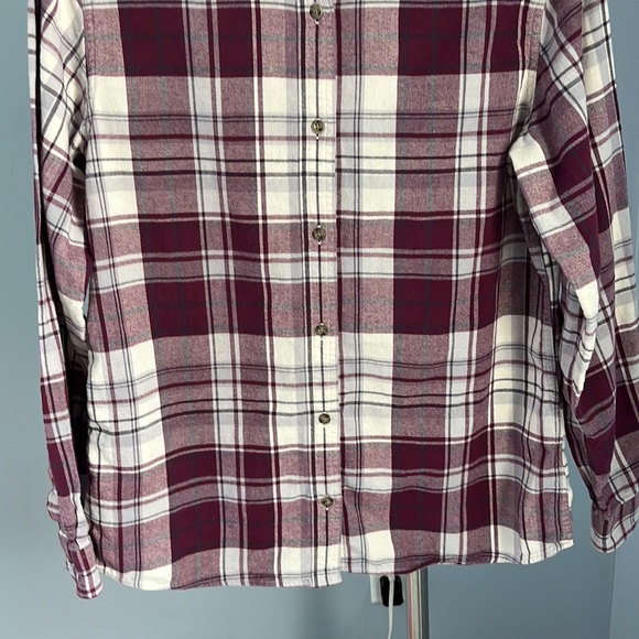 Cabela’s 100% Cotton Flannel Shirt - Picture 5 of 10